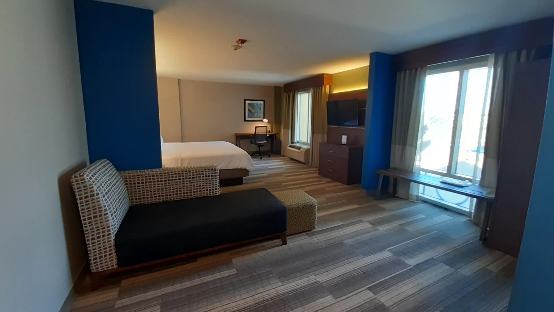 Holiday Inn Express Trincity By Ihg Piarco